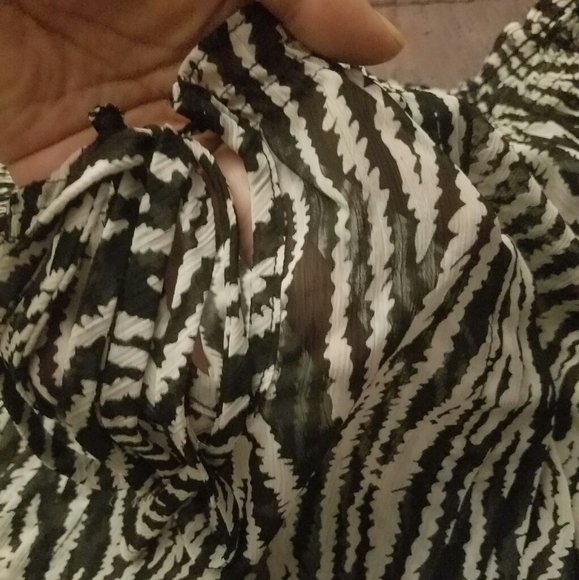 💟 Zebra print blouse - Picture 4 of 5